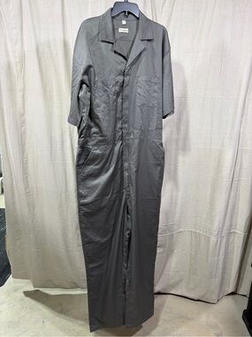 (NWT!) NY Threads Gray Short Sleeve Coveralls